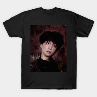 Yoongi (wings) T-Shirt